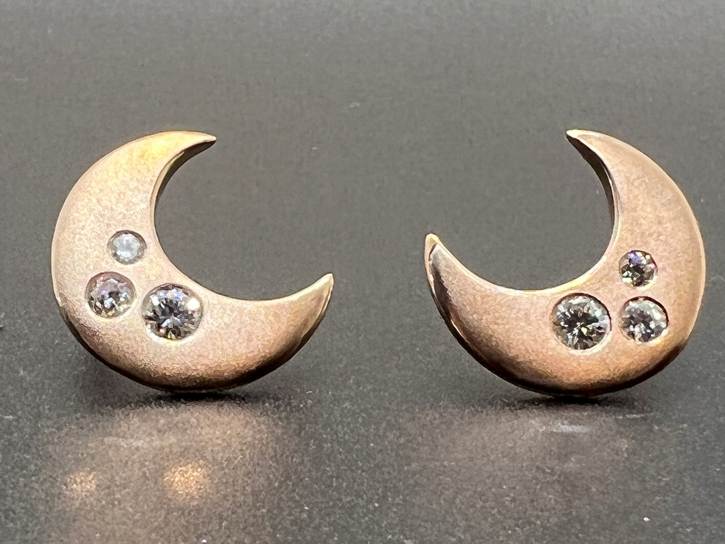 Diamond Moon Studs 18k