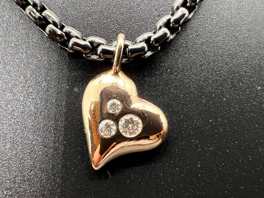 Diamond Heart Pendant 18k