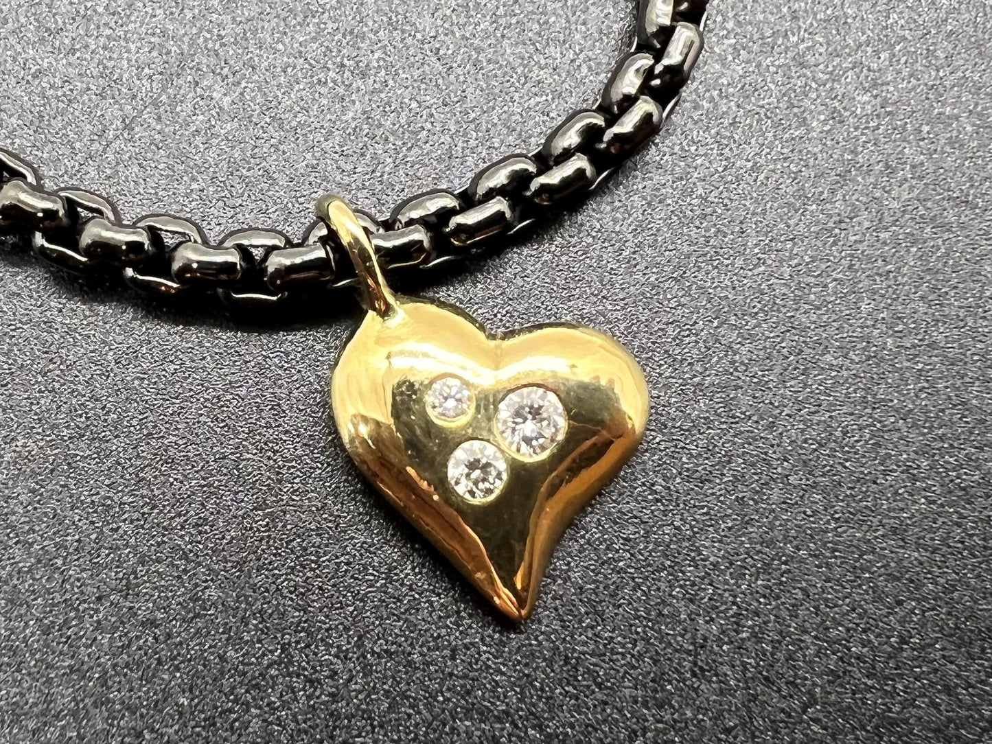 Diamond Heart Pendant 18k